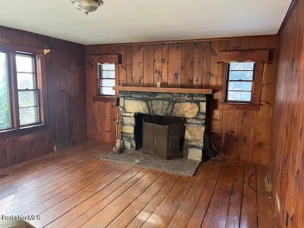 $395,000 | 1089 Canaan Southfield Road, New Marlborough, MA 01259