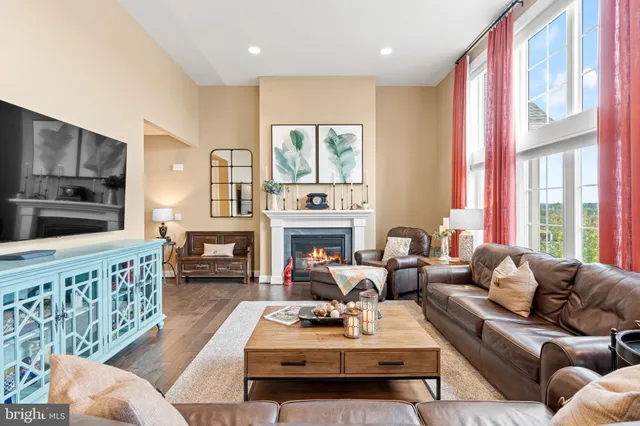 $630,000 | 102 Maribel Lane, York, PA 17403