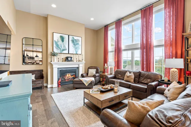 $630,000 | 102 Maribel Lane, York, PA 17403