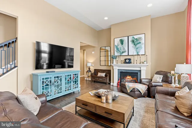 $630,000 | 102 Maribel Lane, York, PA 17403