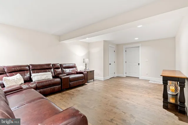 $630,000 | 102 Maribel Lane, York, PA 17403