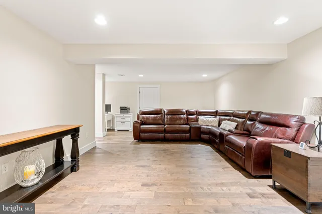 $630,000 | 102 Maribel Lane, York, PA 17403