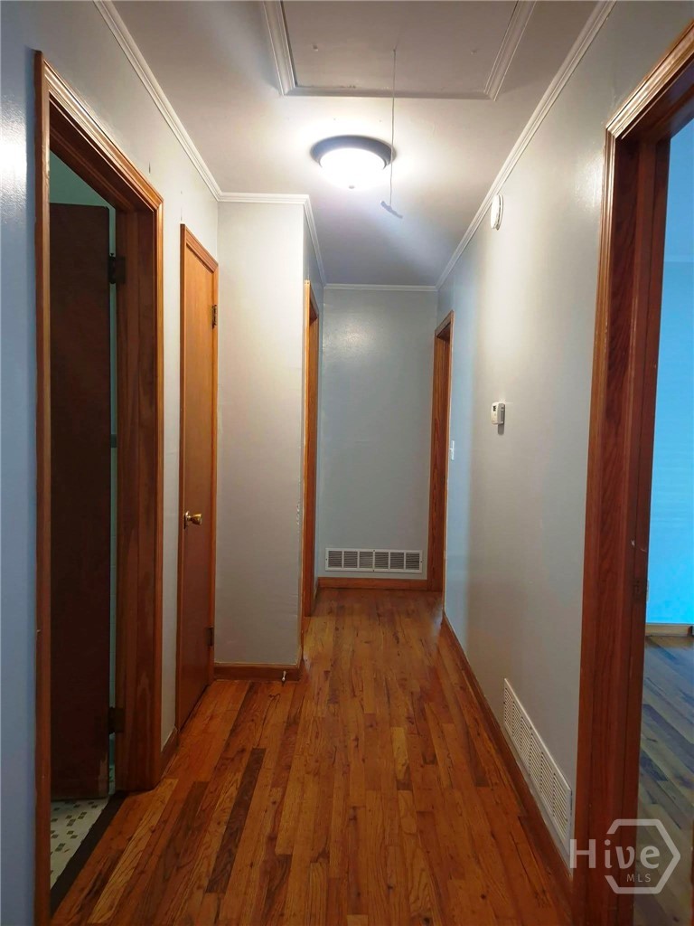155 Freeman Circle Athens, GA 30601 - Photo 19 of 34 Hallway