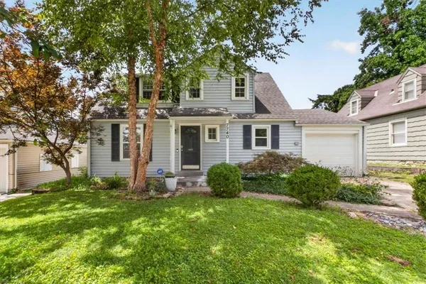 $299,900 | 7740 McGee Street, Kansas City, MO 64114
