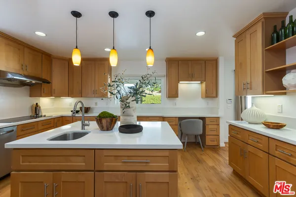 $1,999,999 | 5044 Varna Avenue, Sherman Oaks, CA 91423