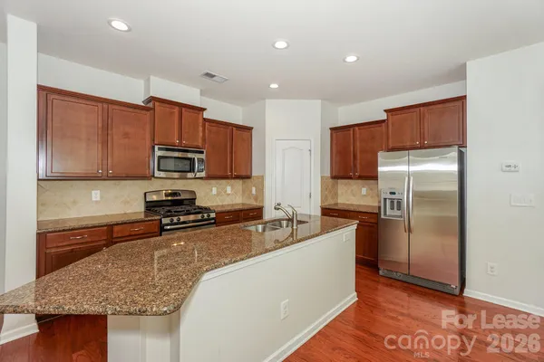 $2,400 | 8273 Viewpoint Lane, Cornelius, NC 28031