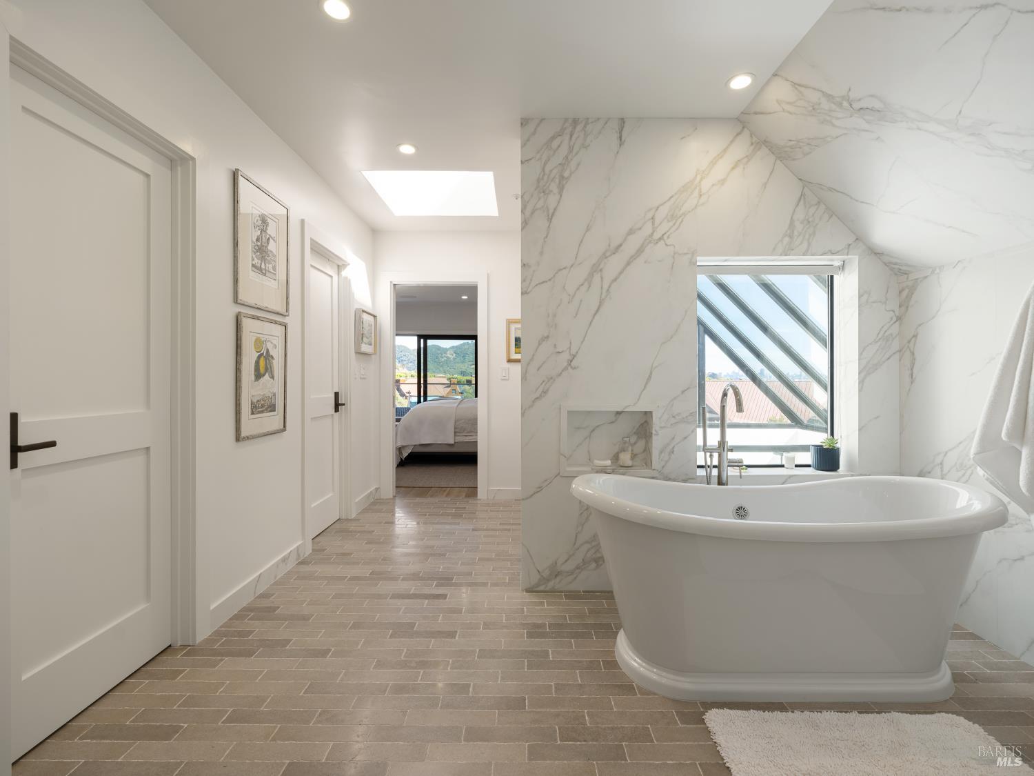 2 Lagoon Vista Road Tiburon, CA 94920 - Photo 26 of 46 Gallery Image 26