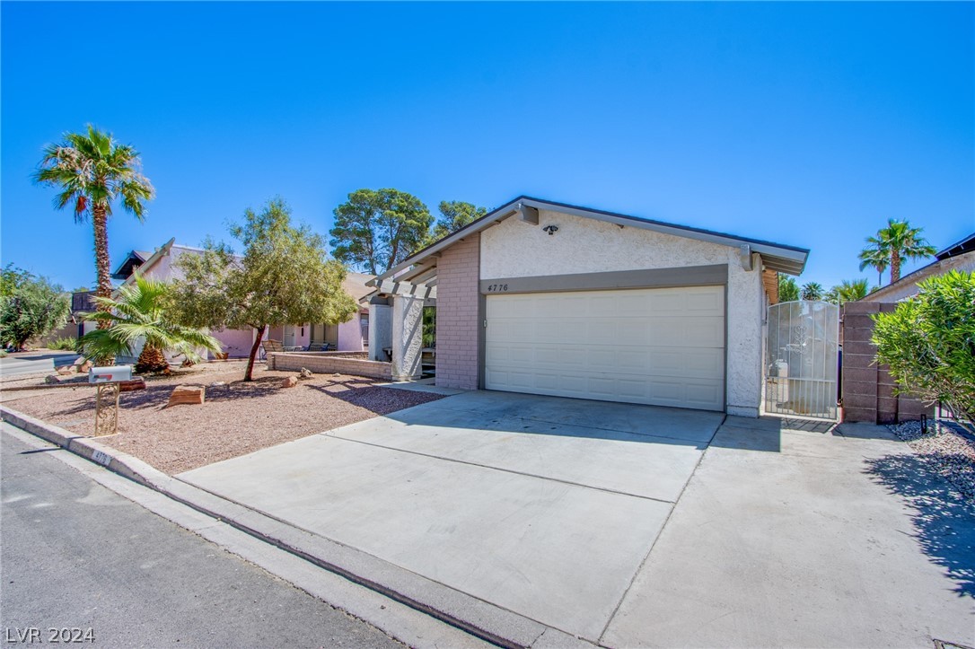 4776 Monaco Road Las Vegas, NV 89121 - Photo 2 of 30 Gallery Image 2