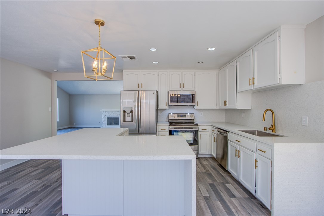 4776 Monaco Road Las Vegas, NV 89121 - Photo 5 of 30 Gallery Image 5