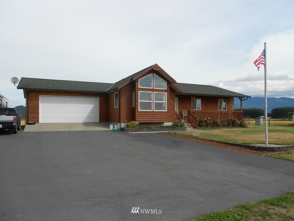 20505 Cook Road Burlington, WA 98233 - Photo 1 of 16 Gallery Image 1