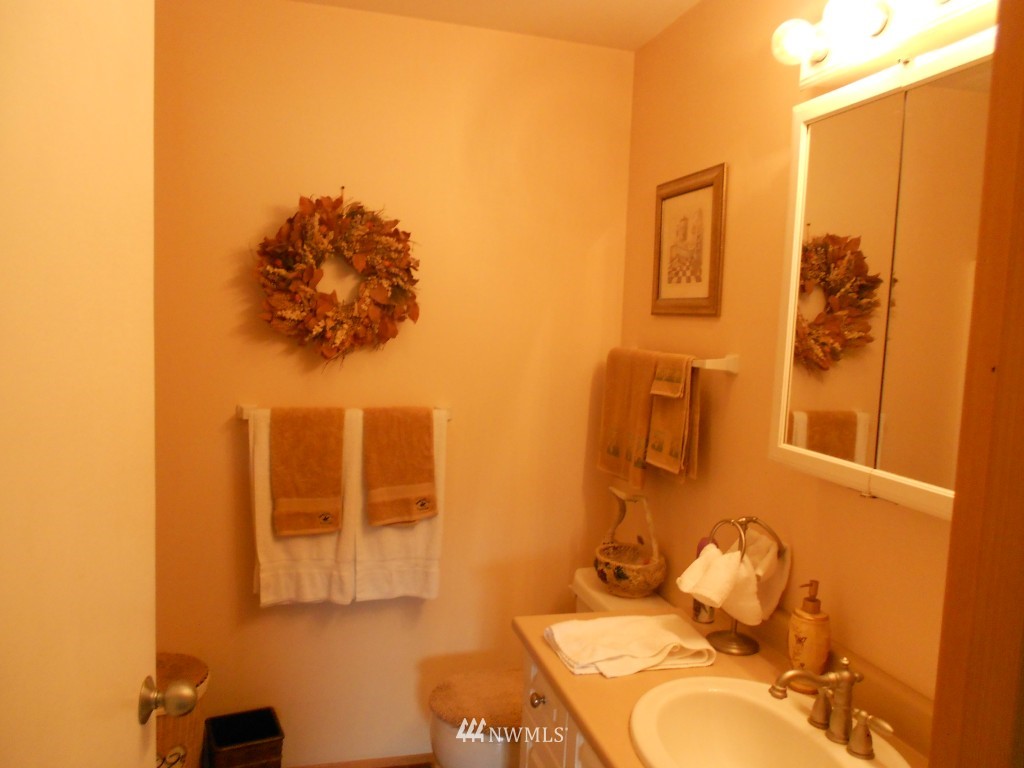 20505 Cook Road Burlington, WA 98233 - Photo 7 of 16 Gallery Image 7
