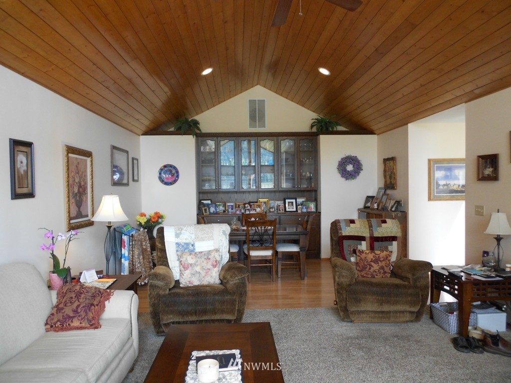 20505 Cook Road Burlington, WA 98233 - Photo 9 of 16 Gallery Image 9