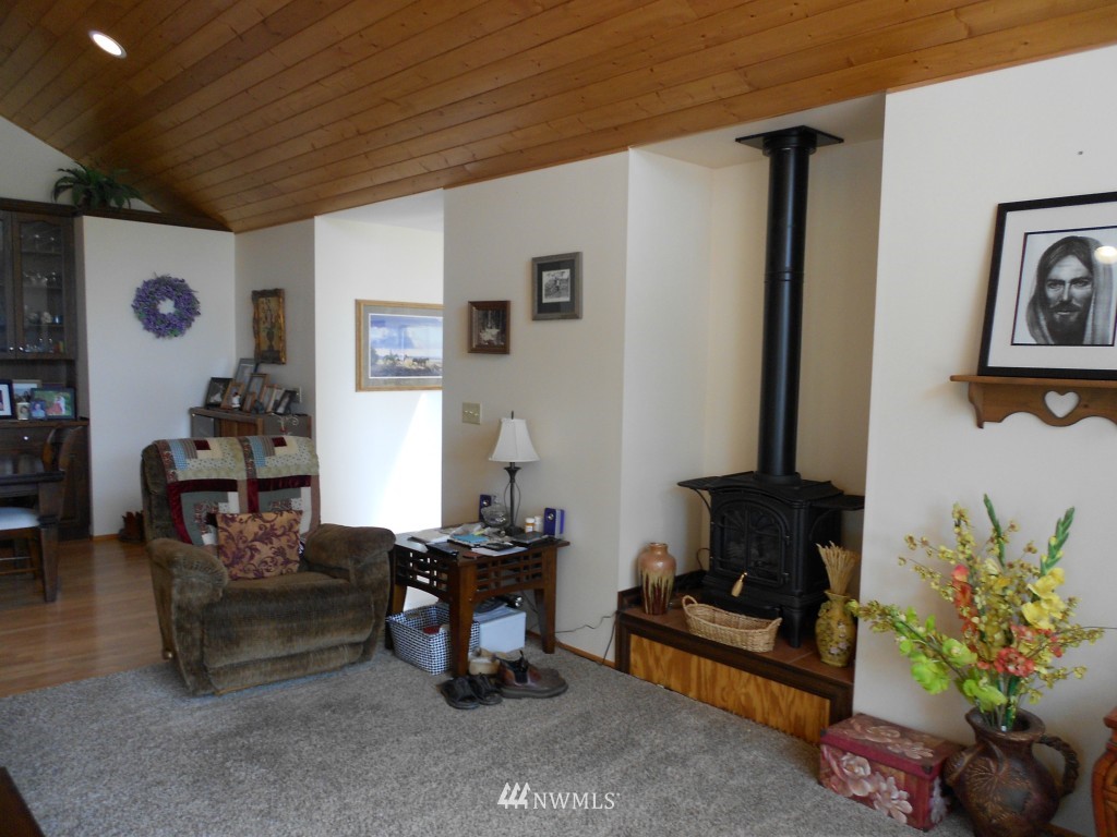 20505 Cook Road Burlington, WA 98233 - Photo 10 of 16 Gallery Image 10