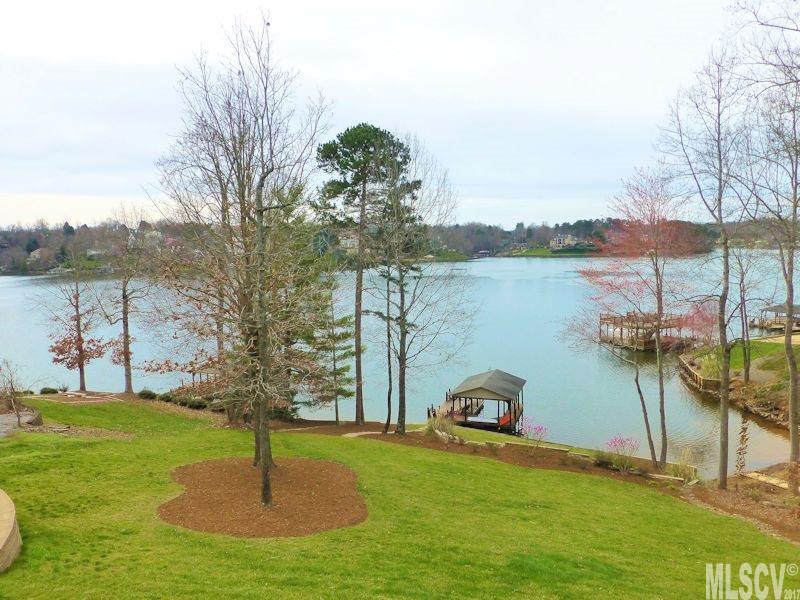 182 Players Ridge Road Hickory, NC 28601 - Photo 2 of 25 Gallery Image 2