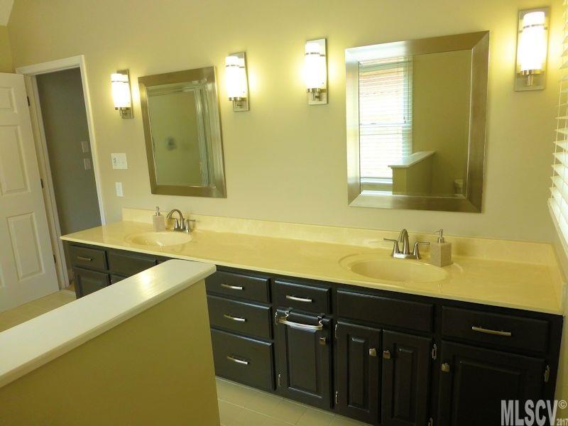 182 Players Ridge Road Hickory, NC 28601 - Photo 8 of 25 Gallery Image 8