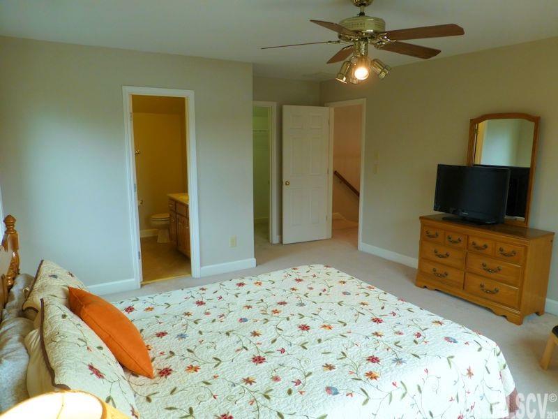 182 Players Ridge Road Hickory, NC 28601 - Photo 9 of 25 Gallery Image 9