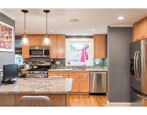295 Russett Road Brookline, MA 02467 - Photo 7 of 18