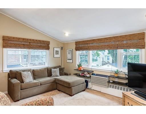 295 Russett Road Brookline, MA 02467 - Photo 10 of 18