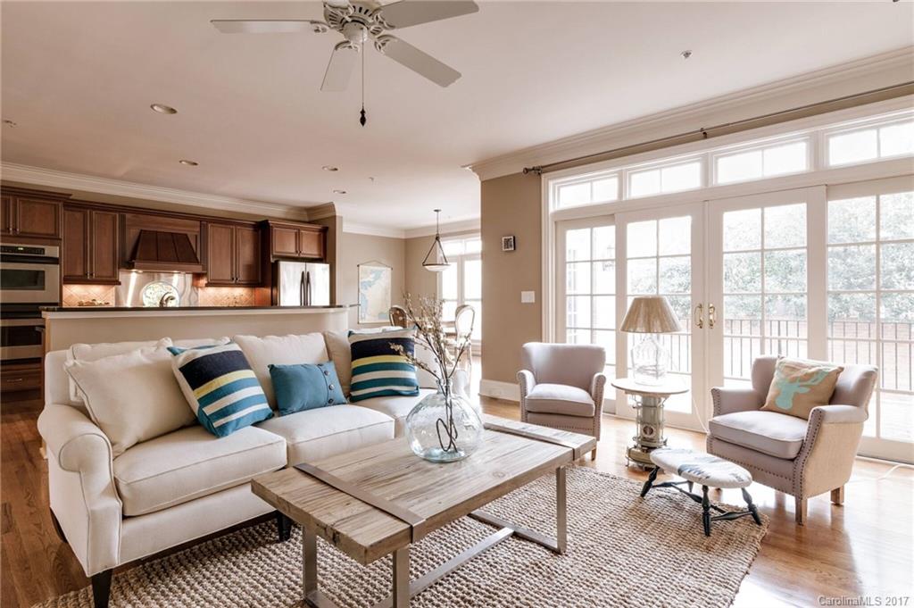 523 Queens Road, Unit 523 Charlotte, NC 28207 - Photo 3 of 24 Gallery Image 3