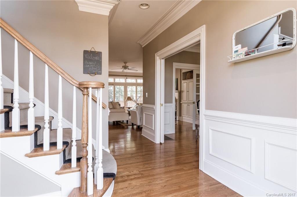 523 Queens Road, Unit 523 Charlotte, NC 28207 - Photo 5 of 24 Gallery Image 5
