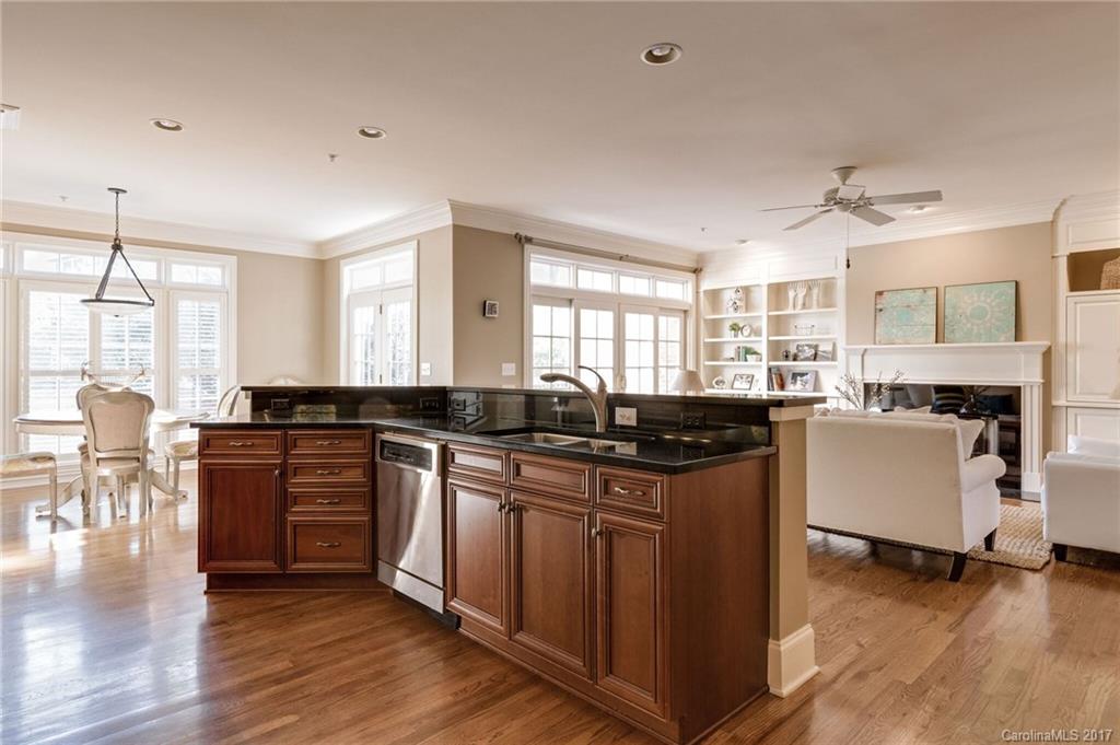 523 Queens Road, Unit 523 Charlotte, NC 28207 - Photo 9 of 24 Gallery Image 9