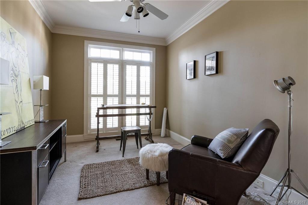 523 Queens Road, Unit 523 Charlotte, NC 28207 - Photo 10 of 24 Gallery Image 10