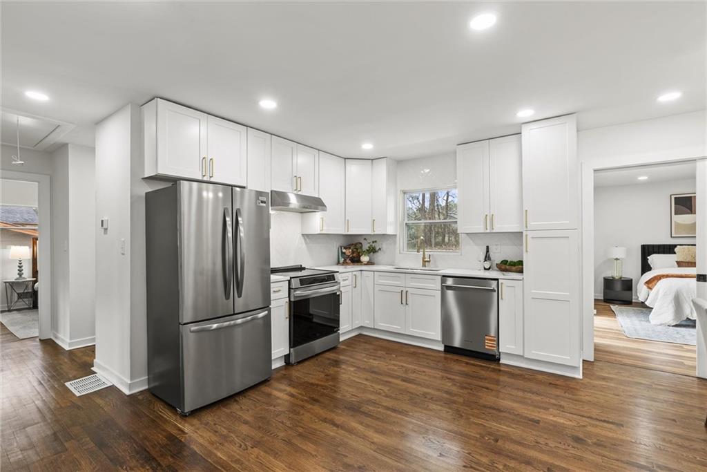 4027 Lindsey Drive Decatur, GA 30035 - Photo 6 of 20