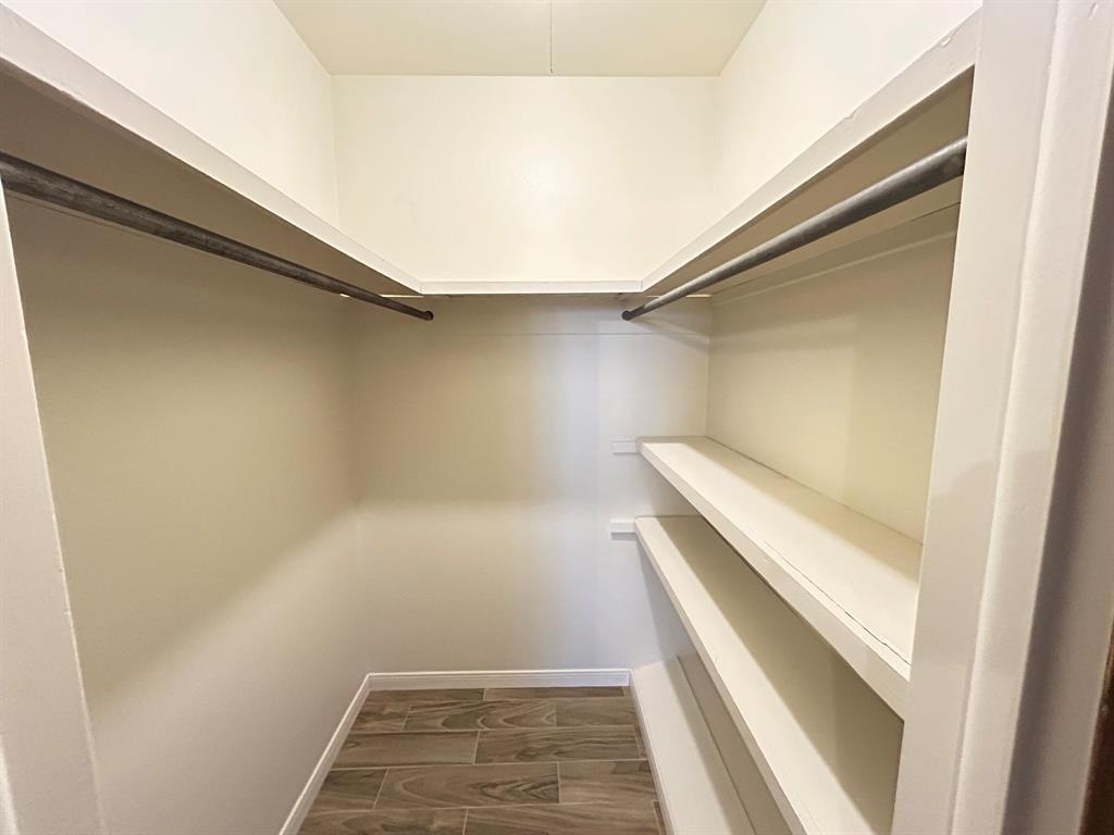 409 Royal Street, Unit 1 Athens, TX 75751 - Photo 12 of 14 a view of room