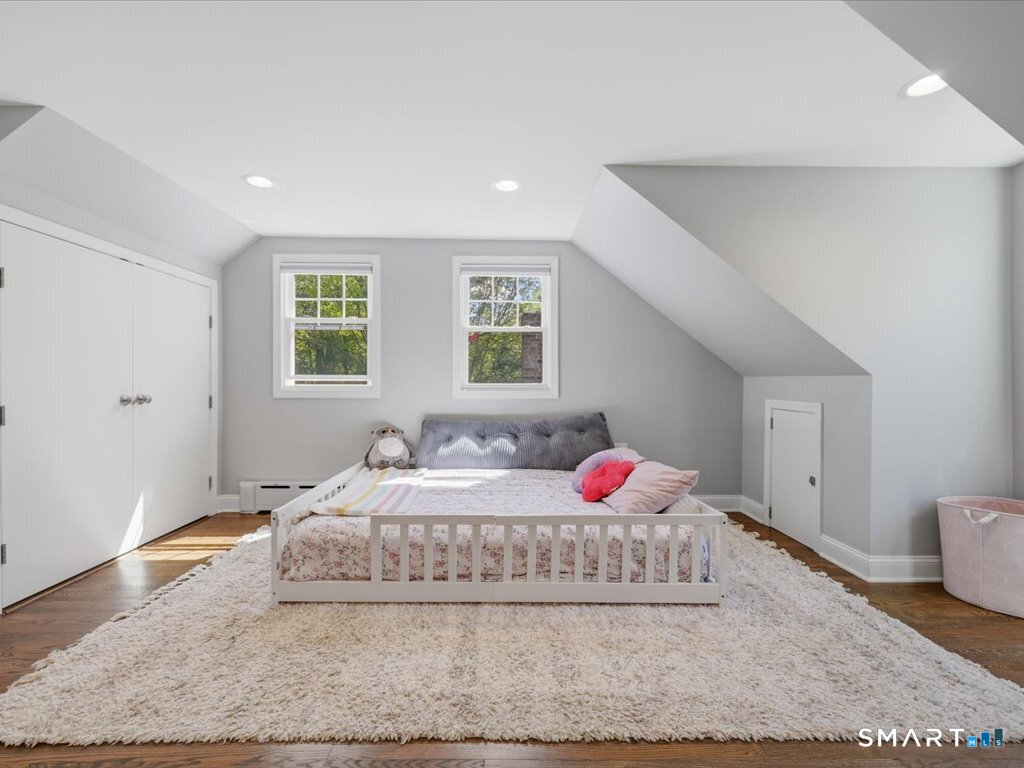 131 Oronoque Road Milford, CT 06461 - Photo 34 of 40