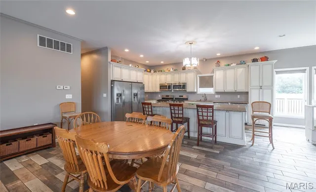 $925,000 | 14395 Hwy F Canton Mo 63435, Canton, MO 63435