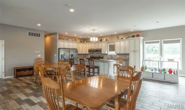 $925,000 | 14395 Hwy F Canton Mo 63435, Canton, MO 63435