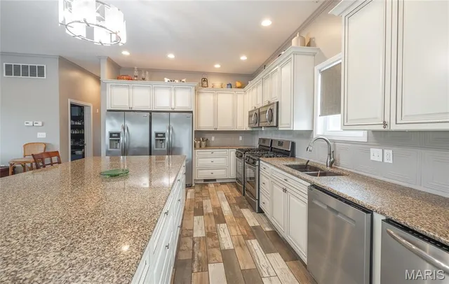 $925,000 | 14395 Hwy F Canton Mo 63435, Canton, MO 63435