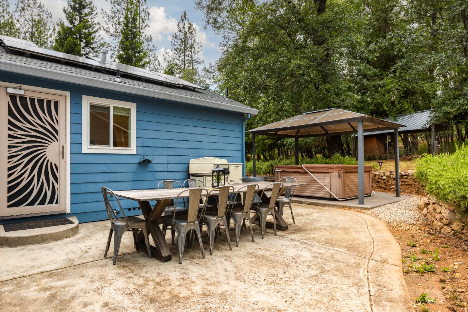 12160 McCourtney Road Grass Valley, CA 95949 - Photo 26 of 29