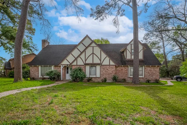 $375,000 | 811 Loire Lane, Houston, TX 77090