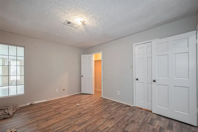 $375,000 | 811 Loire Lane, Houston, TX 77090