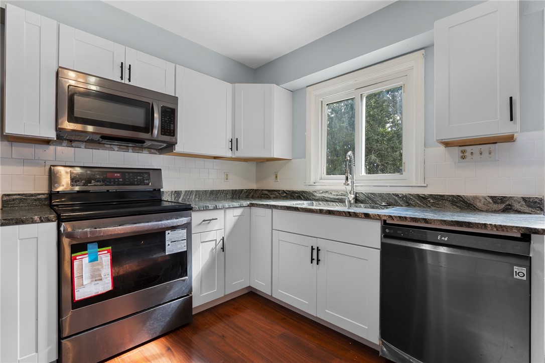 727 E Road Tiverton, RI 02878 - Photo 14 of 41