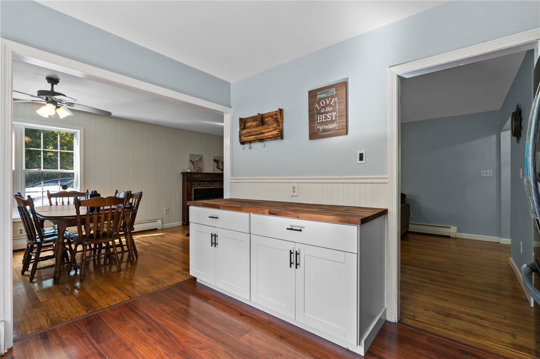 727 E Road Tiverton, RI 02878 - Photo 16 of 41