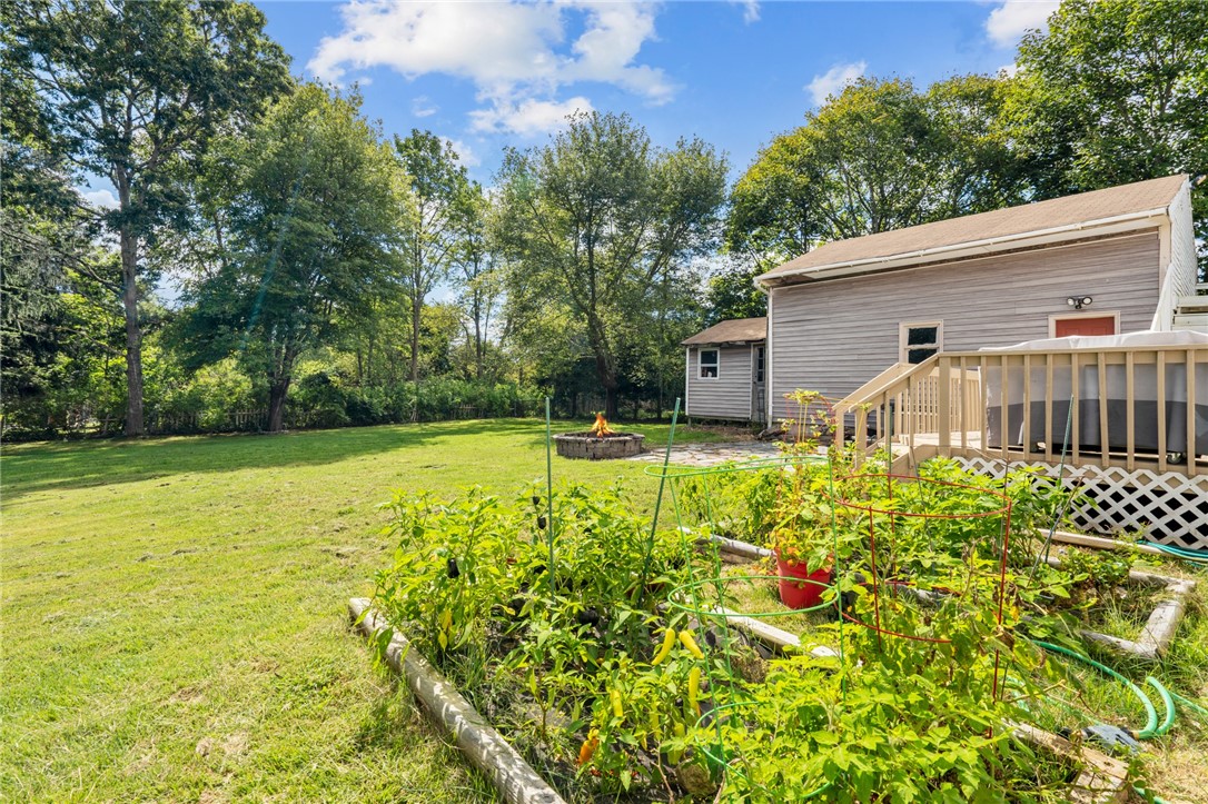 727 E Road Tiverton, RI 02878 - Photo 34 of 41