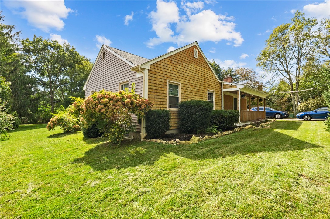727 E Road Tiverton, RI 02878 - Photo 5 of 41