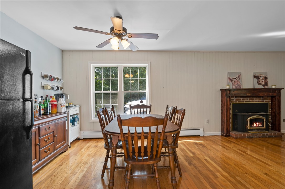 727 E Road Tiverton, RI 02878 - Photo 10 of 41