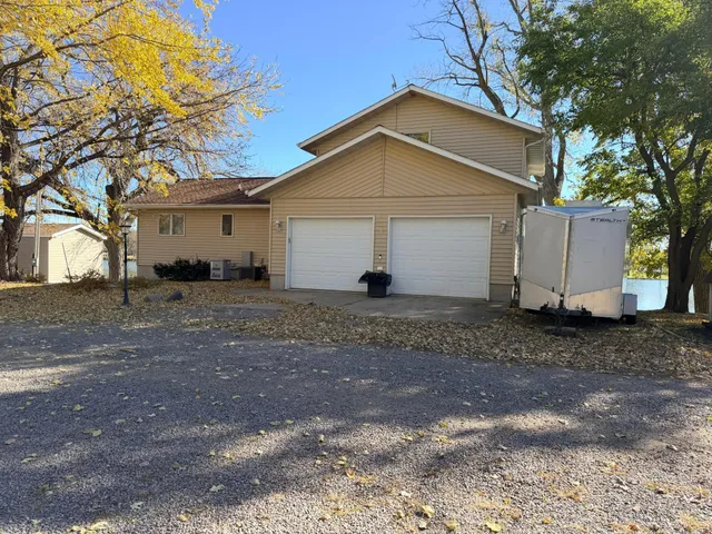 $649,000 | 6 Edgewater Road, Slayton, MN 56172