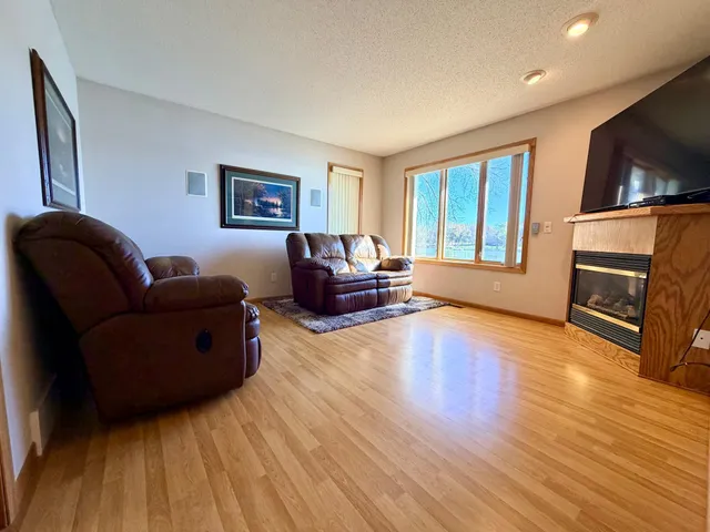 $649,000 | 6 Edgewater Road, Slayton, MN 56172