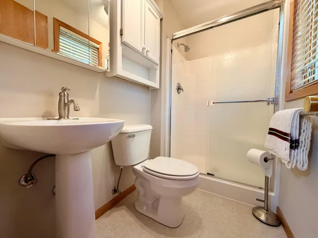 $649,000 | 6 Edgewater Road, Slayton, MN 56172