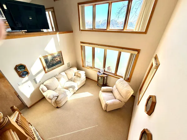 $649,000 | 6 Edgewater Road, Slayton, MN 56172
