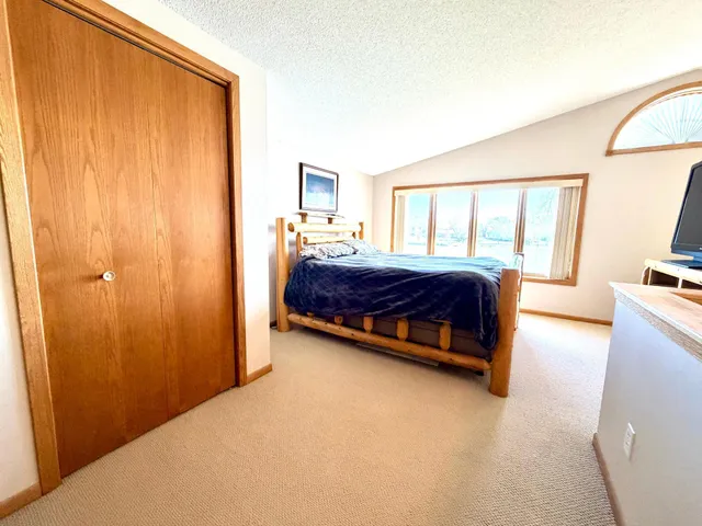 $649,000 | 6 Edgewater Road, Slayton, MN 56172