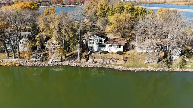 $649,000 | 6 Edgewater Road, Slayton, MN 56172