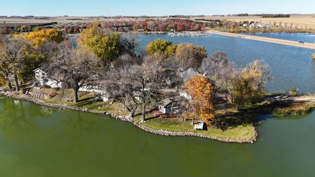 $649,000 | 6 Edgewater Road, Slayton, MN 56172
