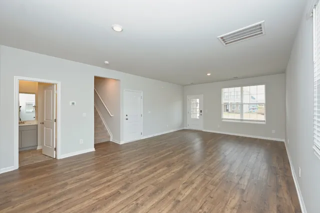 $2,395 | 909 Shorttail Lane, Lebanon, TN 37090