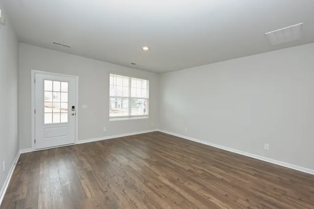 $2,395 | 909 Shorttail Lane, Lebanon, TN 37090