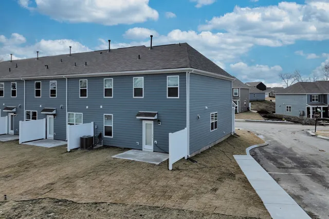 $2,395 | 909 Shorttail Lane, Lebanon, TN 37090